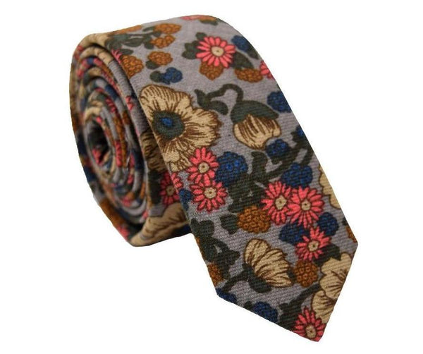 Floral skinny tie featuring all the perfect fall colours